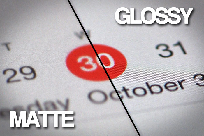 Glossy vs matte, close up on iPhone 5S calendar screen.